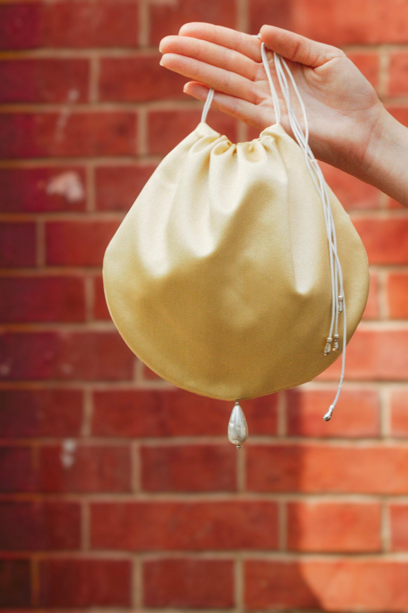Vermeer Pochette in Janie Yellow