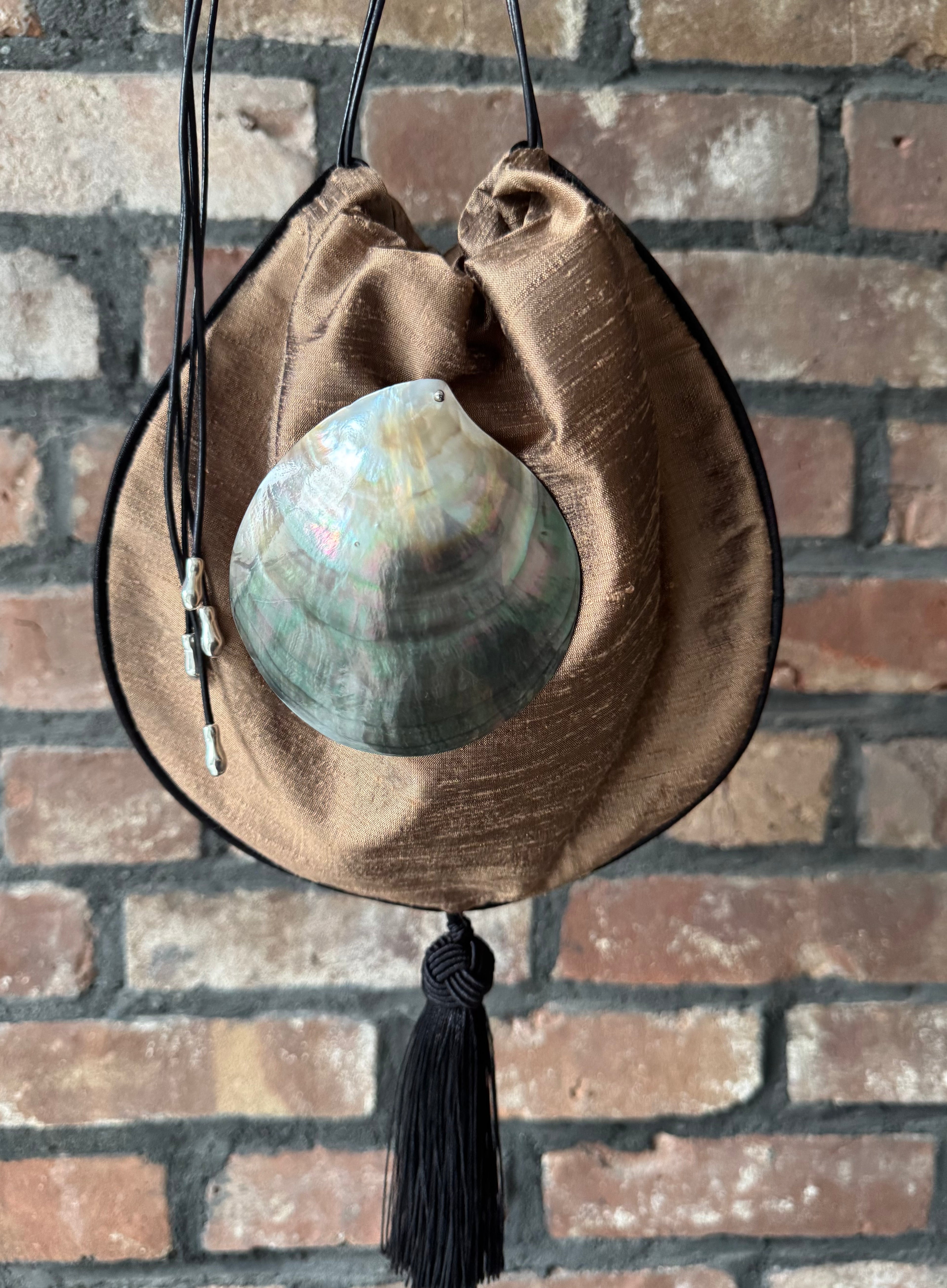 Saint James Pochette in Bronze Taupe