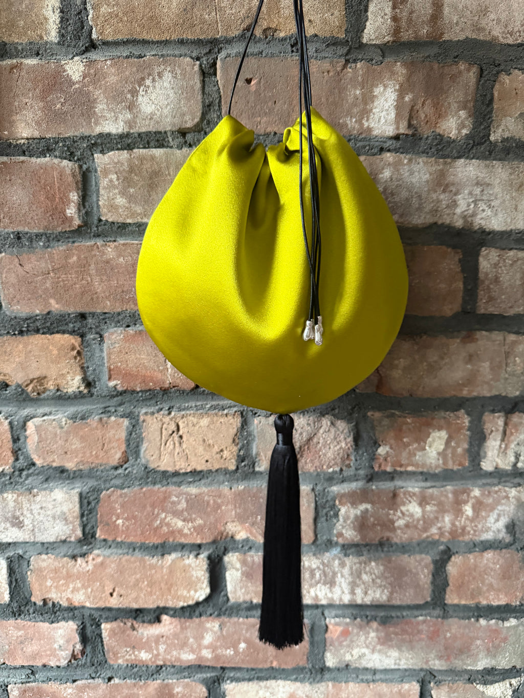 Jumbo Tassel Pochette in Chartreuse